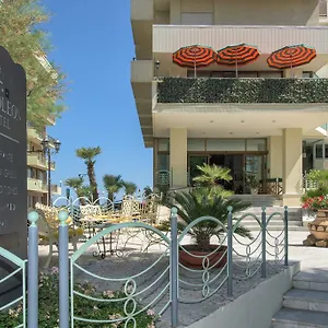 https://napoleon-cattolica.emilia-romagnahotels.net