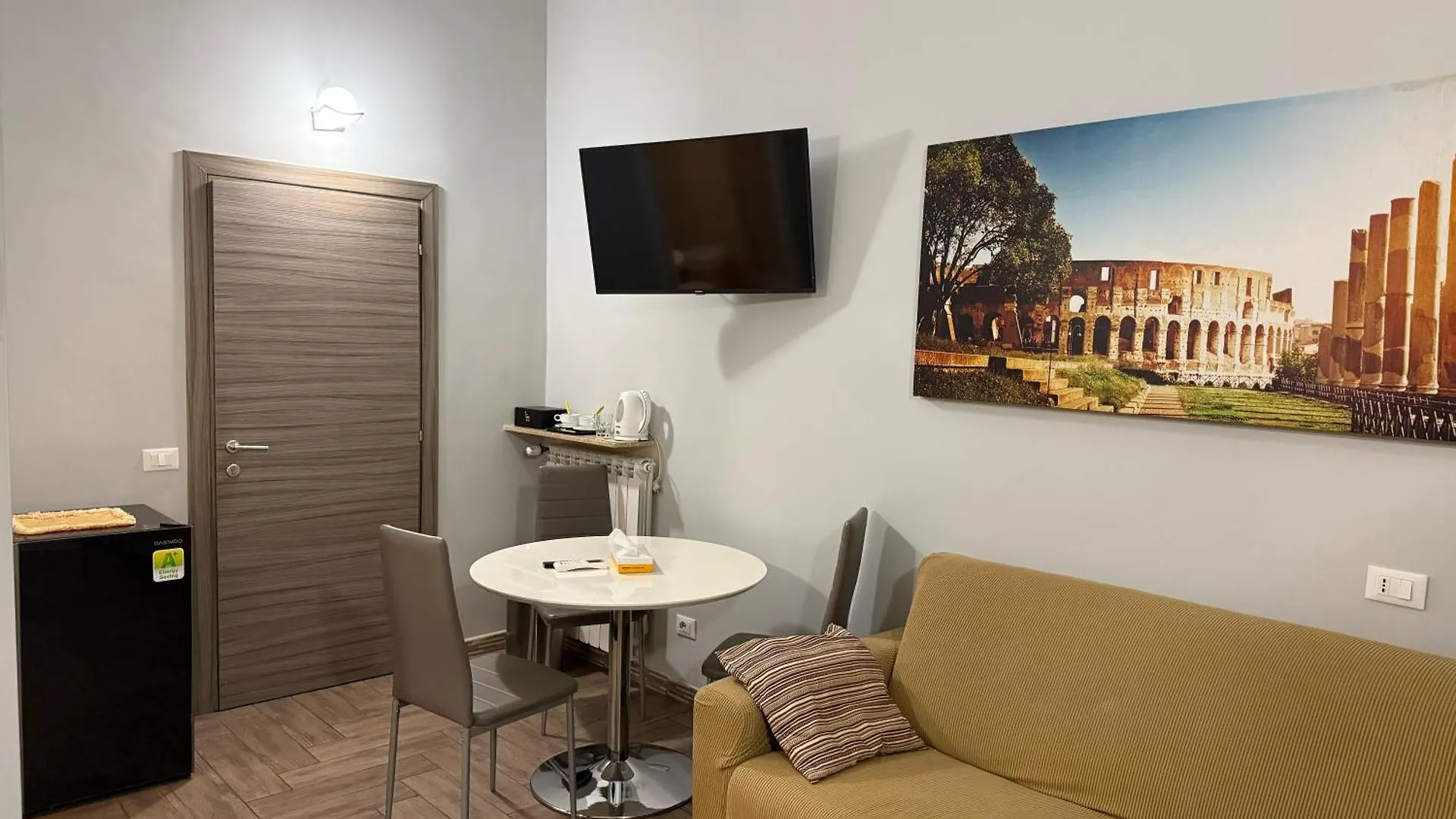 Napoleone Suite Rome 0*,